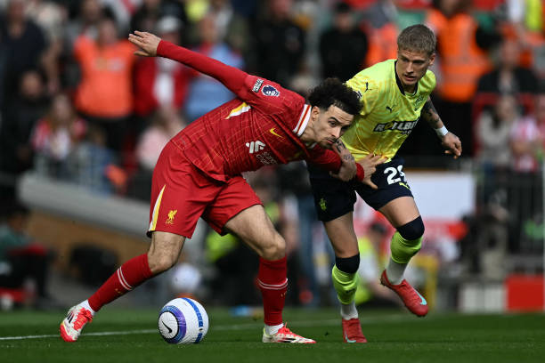 屡屡陷入困 屡屡陷入困